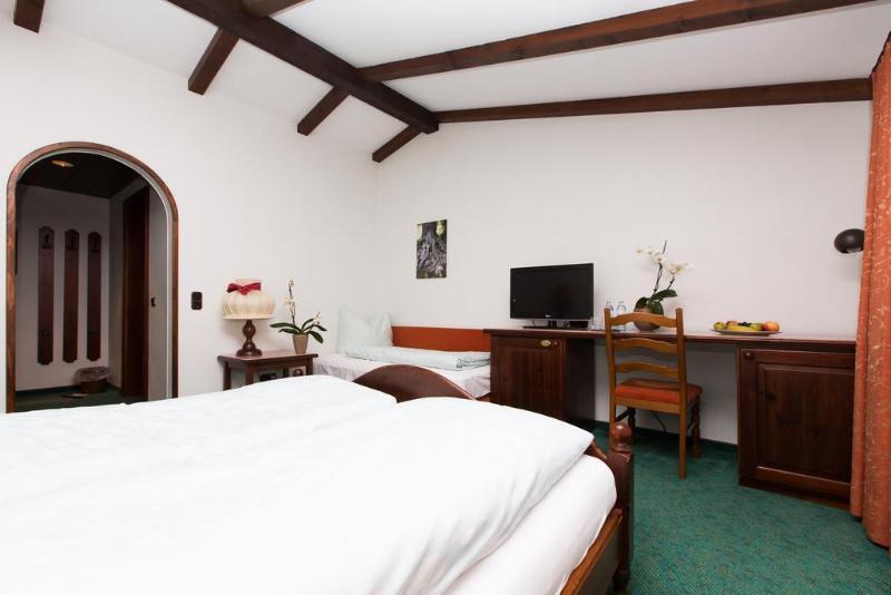 Schlosshotel Doerflinger Блуденц Экстерьер фото