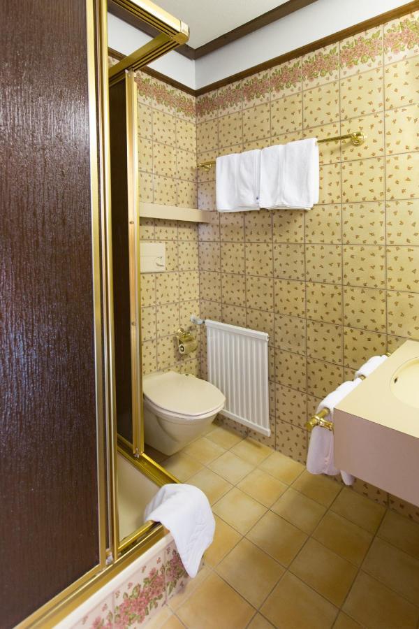 Schlosshotel Doerflinger Блуденц Экстерьер фото